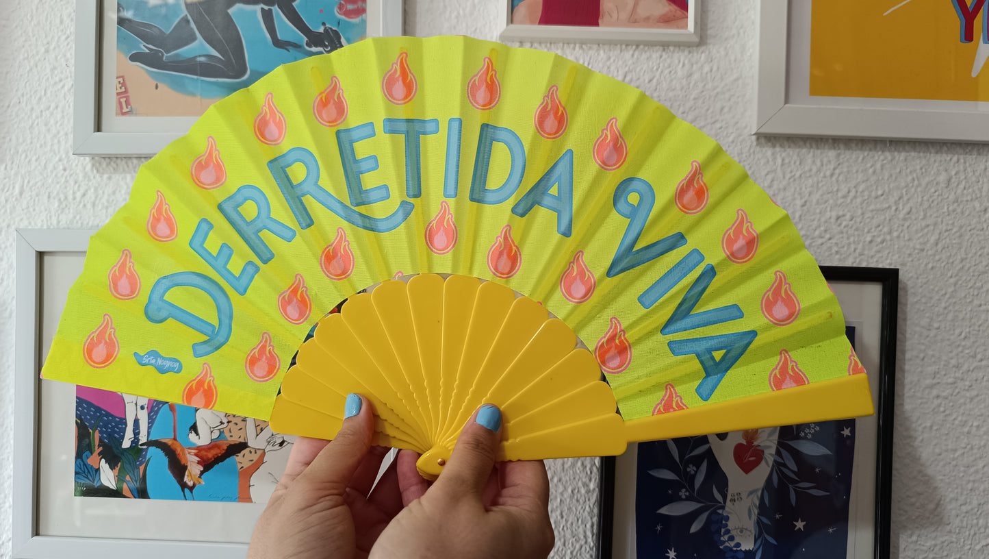 Abanico Ilustrado "Derretida Viva" – Amarillo y Celeste