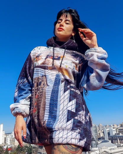 Sudadera Laboratorio - Obra Textil de Polar Soft | Carola Oliveri y Franga Ure
