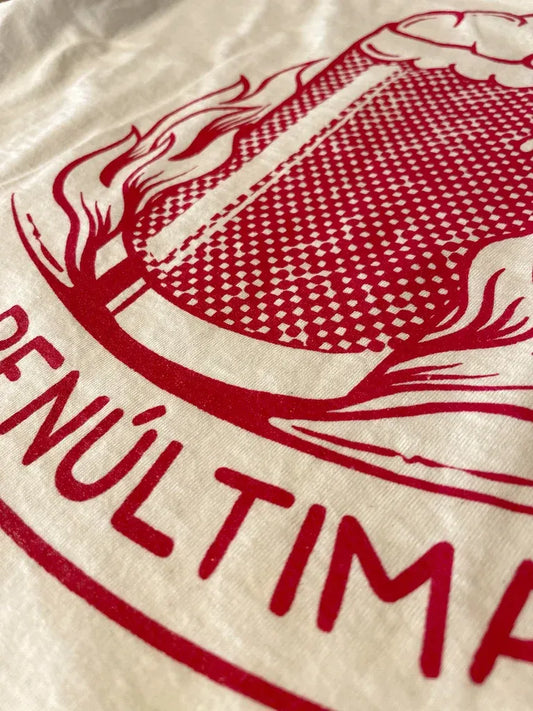 Camiseta La Penúltima – Serigrafía Doble | Poc a Poc