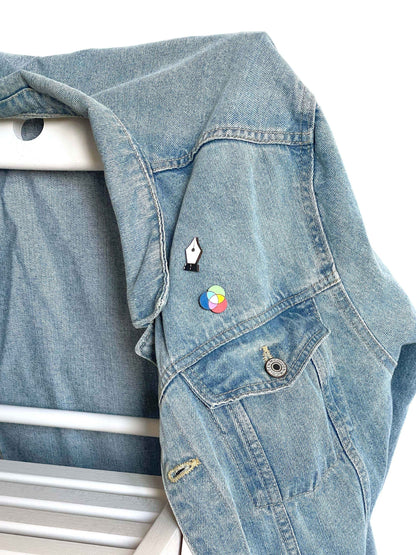 Set de Pins: Diseño Gráfico