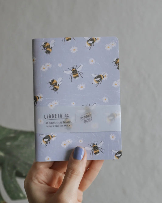 Libreta A6 Abejas – Artesanal Engrapada