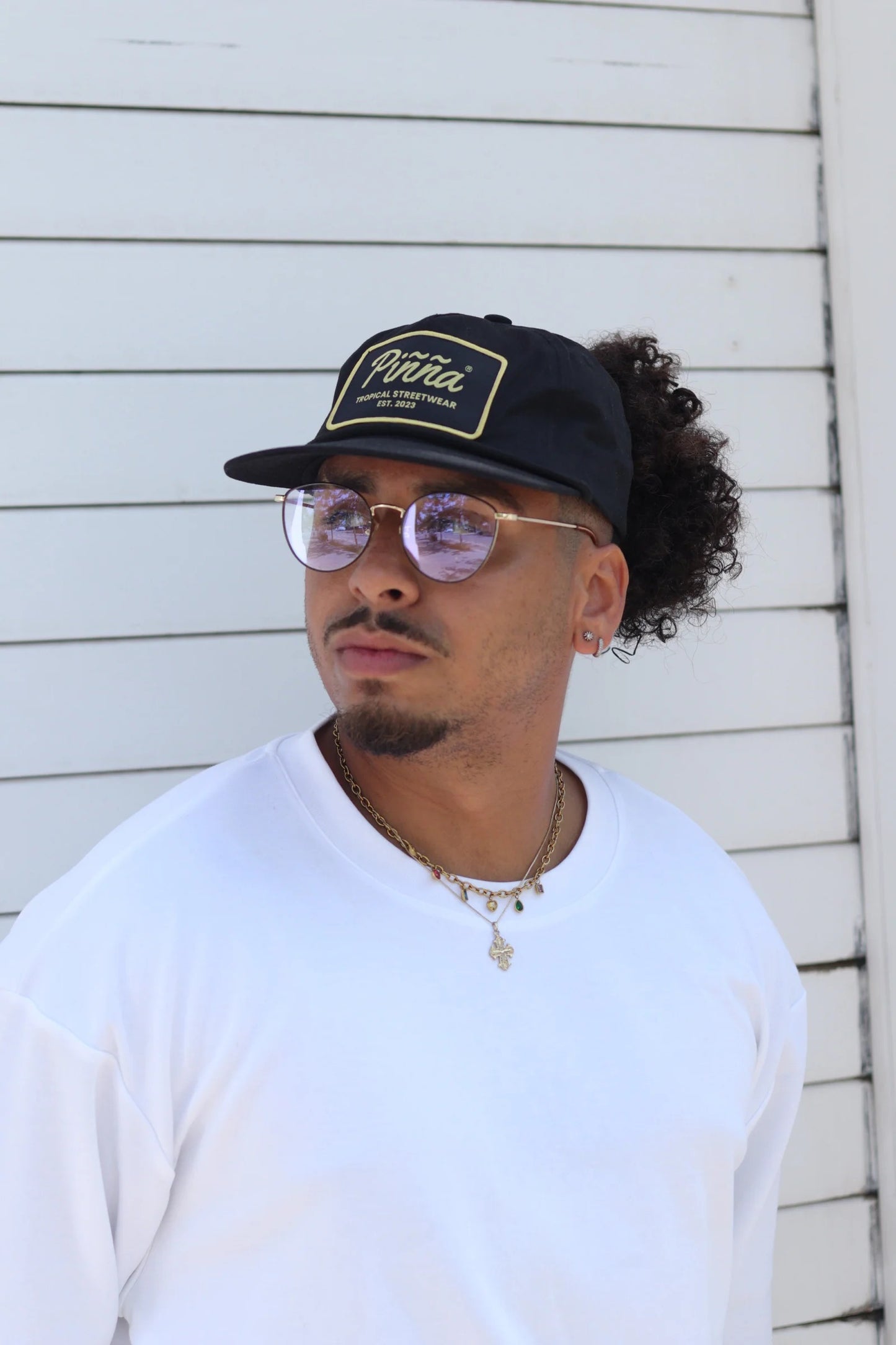 Gorra Negra con Parche – Algodón 100% Talla Única