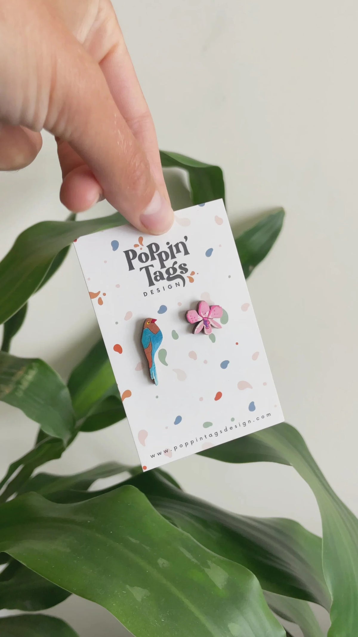 Pendientes: Urraca Azul y Orquídea