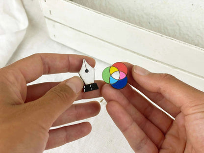 Set de Pins: Diseño Gráfico