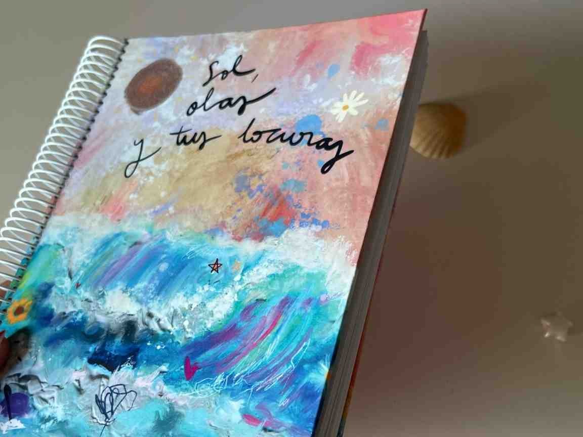 Cuaderno con Líneas – Sol, Olas y Tus Locuras